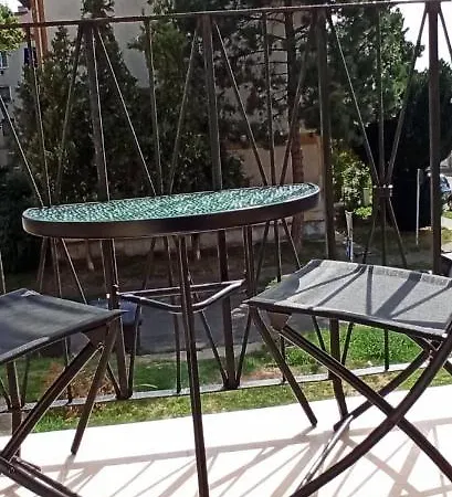 شقة Karancs