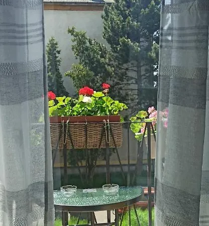 Karancs Apartment *